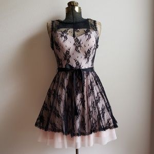 B. Smart Nude/Black Lace Homecoming/Party Dress